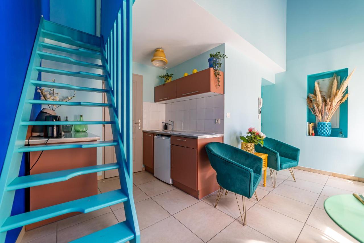 Le Reve Bleu Majorelle - Duplex Sur Les Toits - Une Nuit A نيم المظهر الخارجي الصورة
